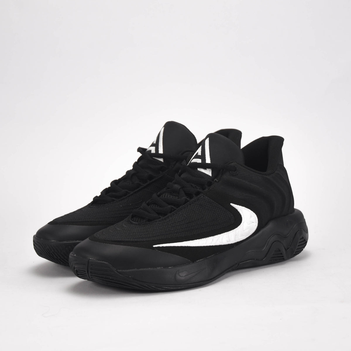 Nike Giannis Immortality 4 - La Vitesse Sur Le Terrain