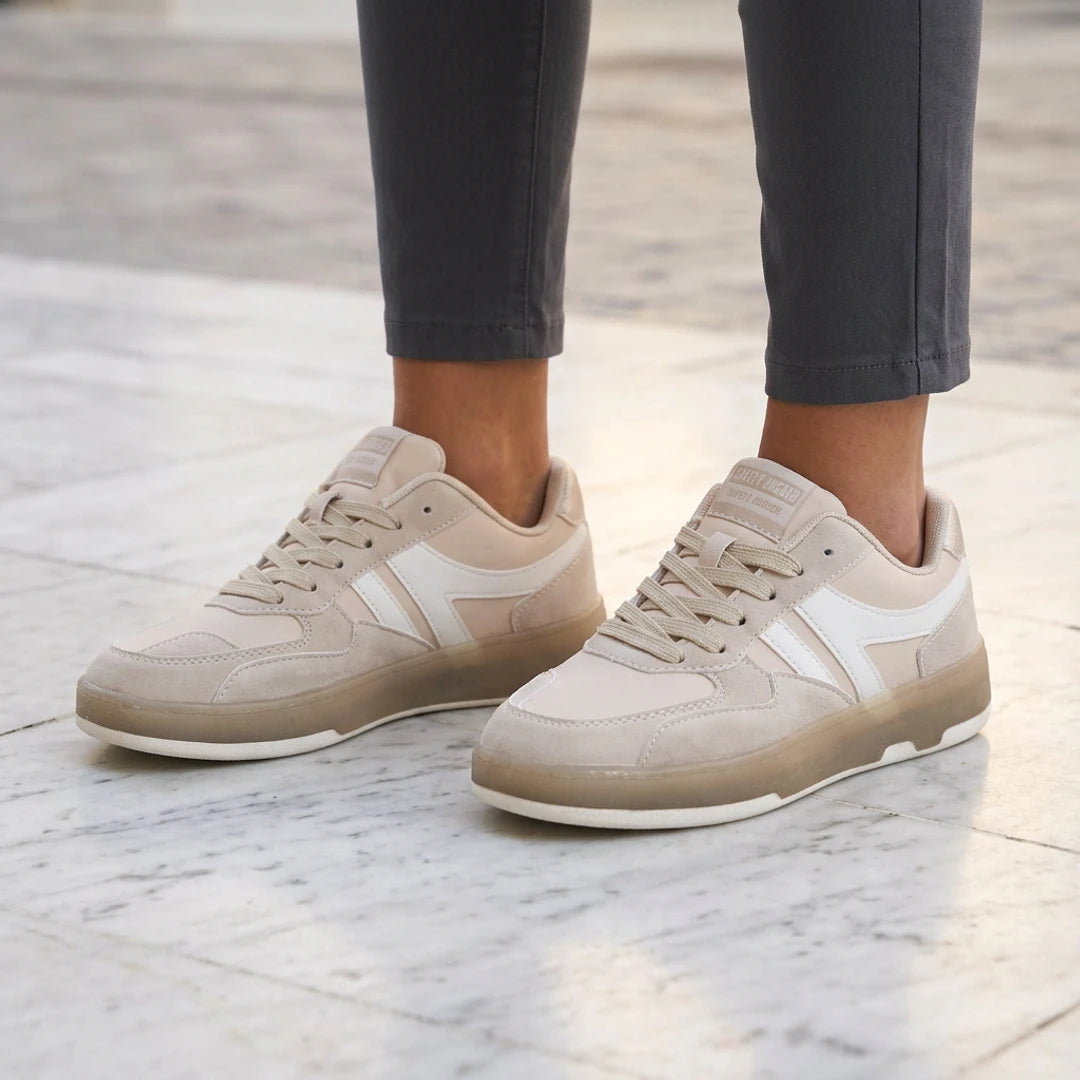 Baskets Femmes Safety jogger Shoes vue de dessus en situation - BirdNova Algérie