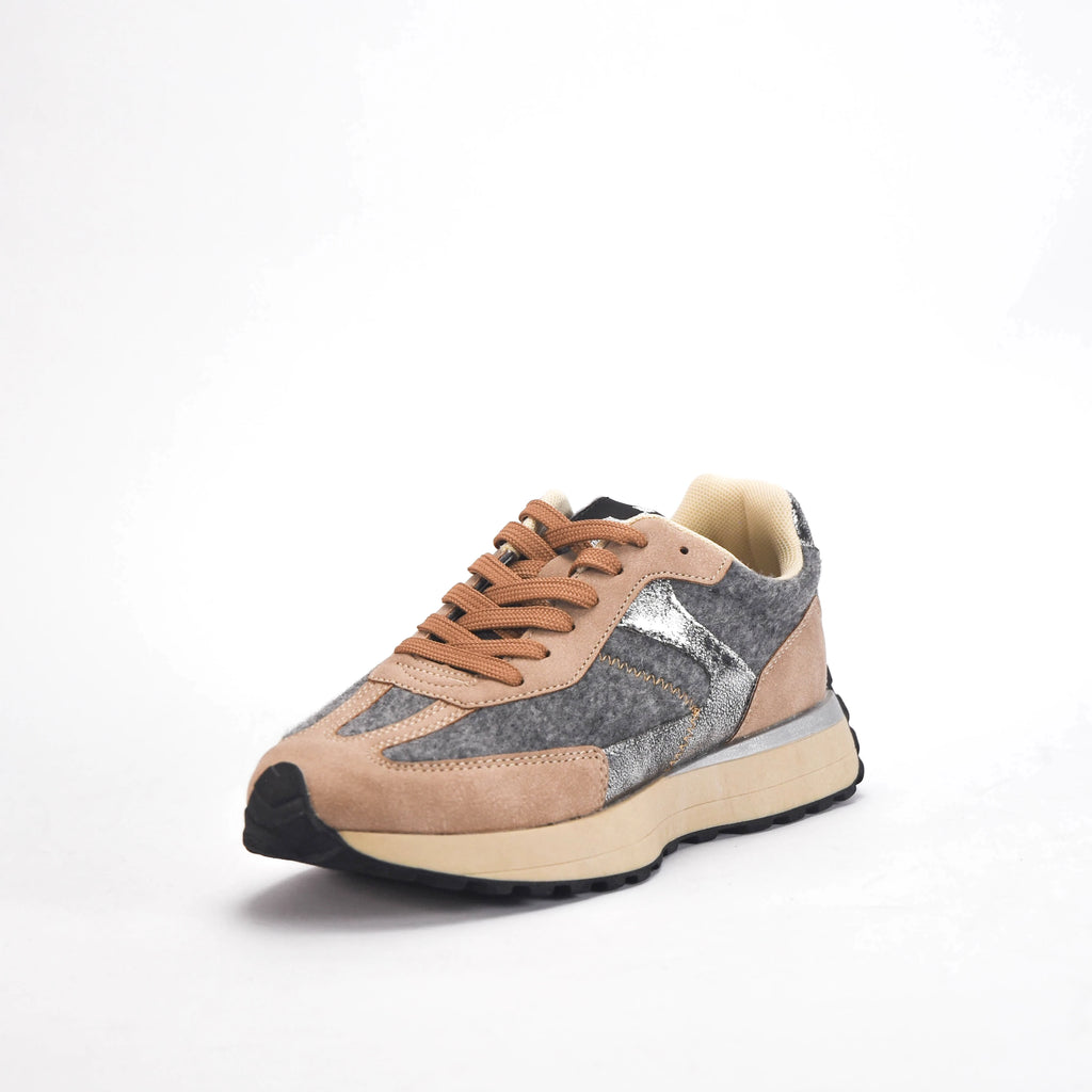 Baskets Femmes Safety jogger Shoes vue de face légèrement angulée - BirdNova Algérie