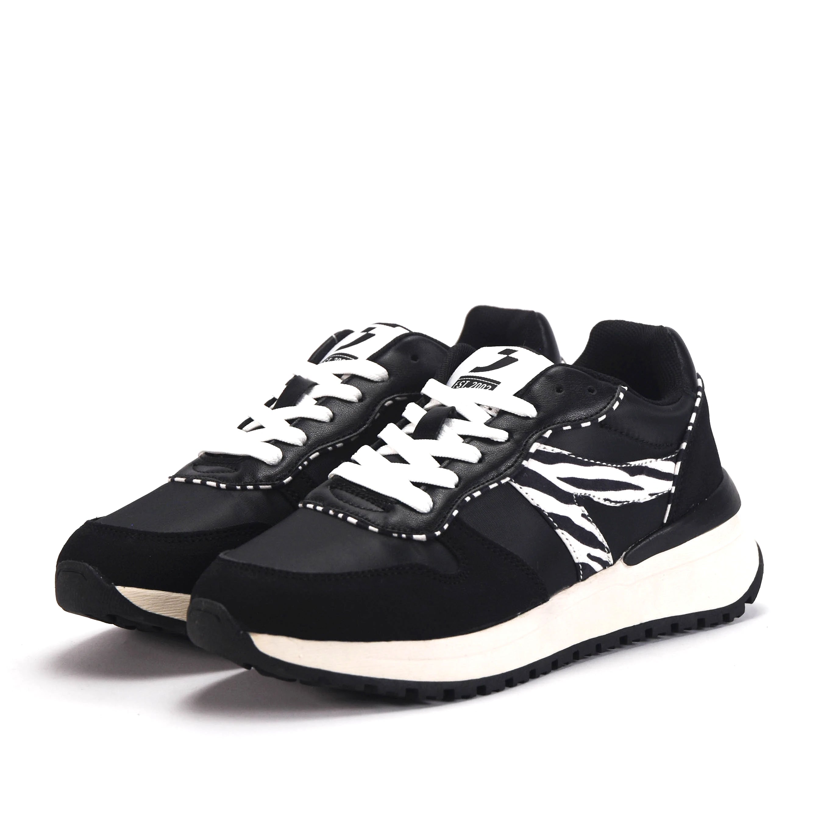 Baskets Femmes Safety jogger Shoes vue de face - BirdNova Algérie