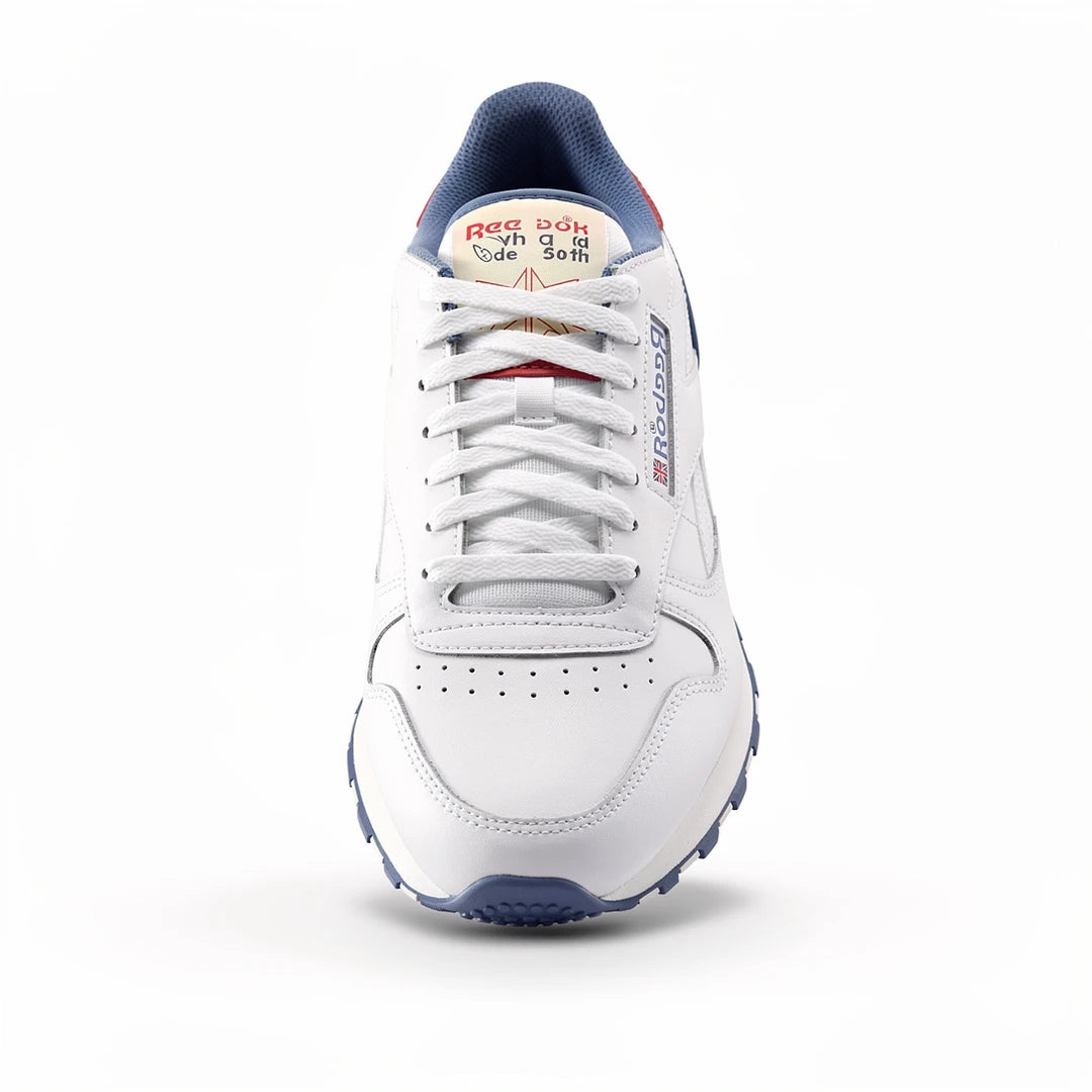 Baskets Hommes Reebok Basket Reebok Classic Leather vue de face fond studio - BirdNova Algérie