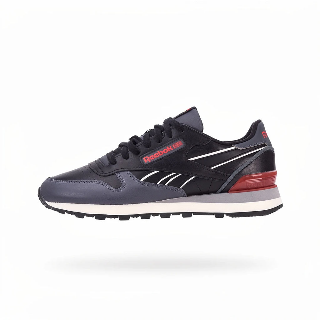 Baskets Hommes Reebok Basket Reebok Classic Leather Clip profil droit fond studio - BirdNova Algérie