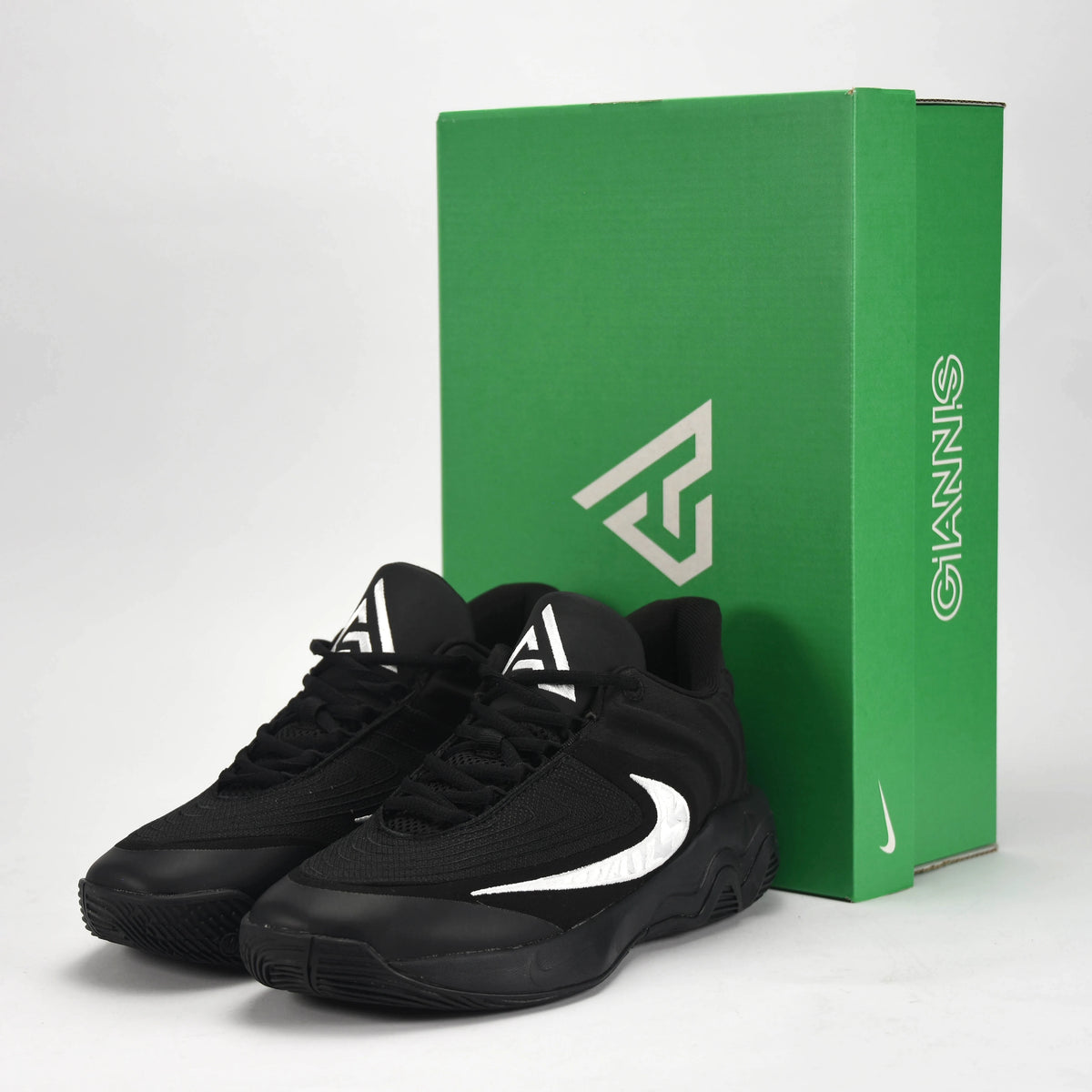 Nike Giannis Immortality 4 Noir/Blanc — original BirdNova Algérie