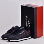 Baskets Hommes Reebok REEBOK CLASSIC LEATHER NAVY/NAVY/WHITE vue de face - BirdNova Algérie