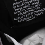 Détail de l'étiquette interne des Baskets Hommes Reebok Classic Leather Clip Ftwwht/Purgry/Vecb - BirdNova Algérie