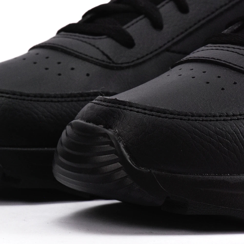Détail perforations sur la pointe des Baskets Hommes Reebok Ramble Black/Black/Grey5 - BirdNova Algérie
