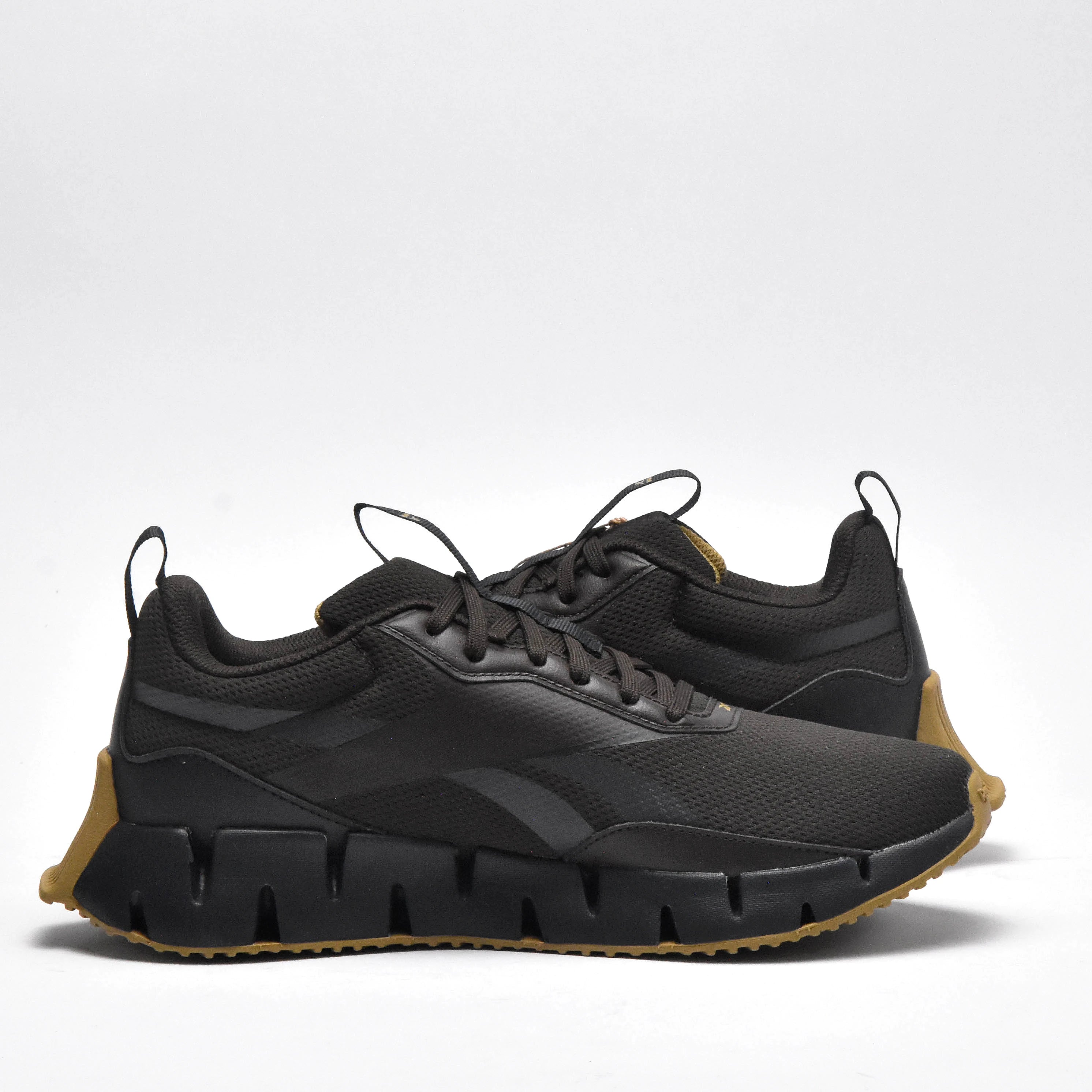 Baskets Hommes Reebok ZIG DYNAMICA STR vue de profil droit - BirdNova Algérie