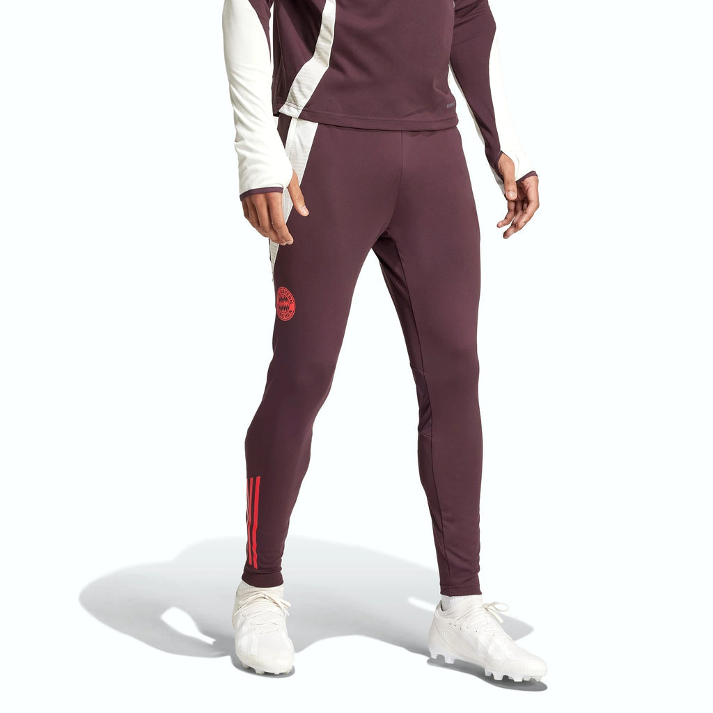 Adidas Pantalon Bayern Prune Homme, vue de face portée, BirdNova Algérie