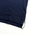 Poignet côtelé et maille texturée du polo Pepe Jeans marine — original BirdNova Algérie