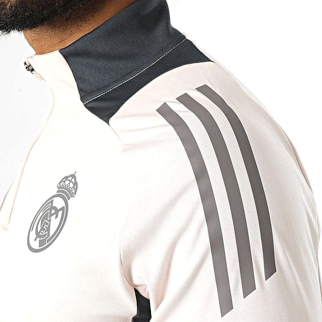 Adidas Haut Real Madrid Beige, gros plan sur le col et les trois bandes de l'épaule, BirdNova Algérie