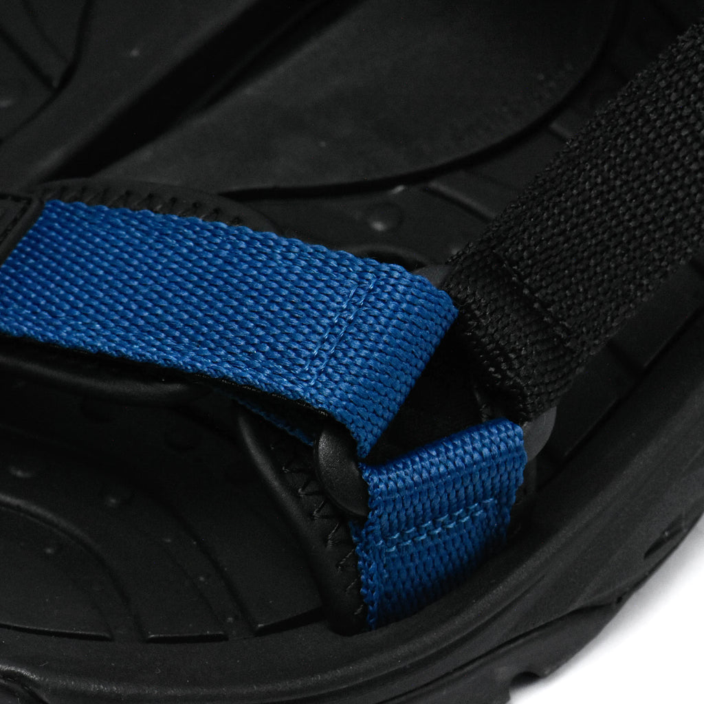 Détail de la sangle avant bleue des sandales Hommes Hi-tec Hi Tec Ula Raft - BirdNova Algérie